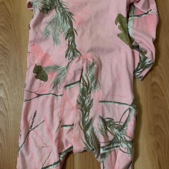 Bass Pro Shops One Piece PJs - Picture 2 of 2